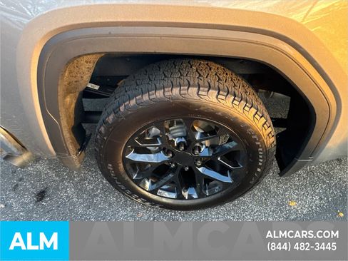 Used 2024 GMC Sierra 1500 Pro w/ Pro Value Package image 18