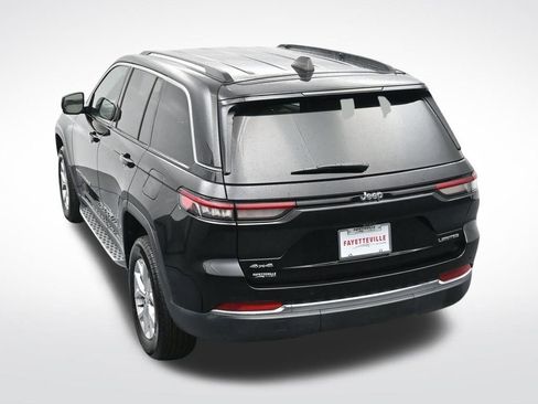 Used 2023 Jeep Grand Cherokee Limited image 29