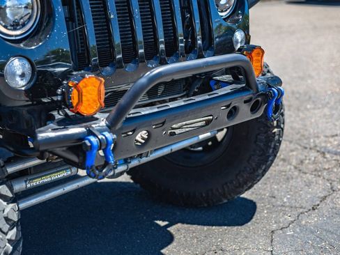 Used 2014 Jeep Wrangler Unlimited Rubicon w/ Max Tow Package AWD/4WD image 5