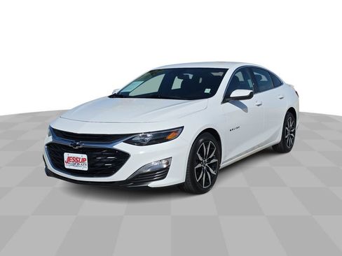 Used 2025 Chevrolet Malibu RS image 4