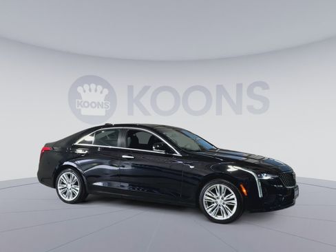 Used 2023 Cadillac CT4 Premium Luxury image 2