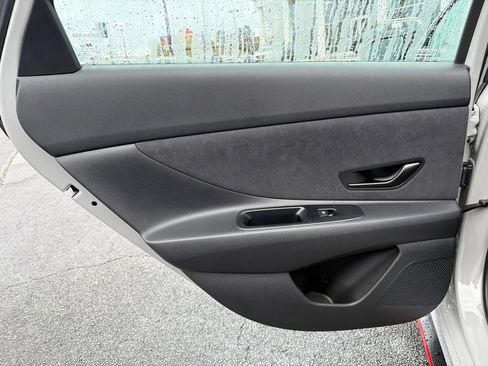 Used 2025 Hyundai Elantra N image 21