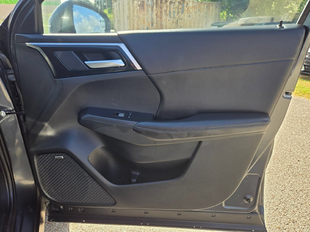 Used 2025 Mitsubishi Outlander SE AWD/4WD image 28
