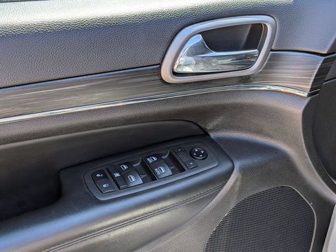 Used 2021 Jeep Grand Cherokee Limited X AWD/4WD image 12