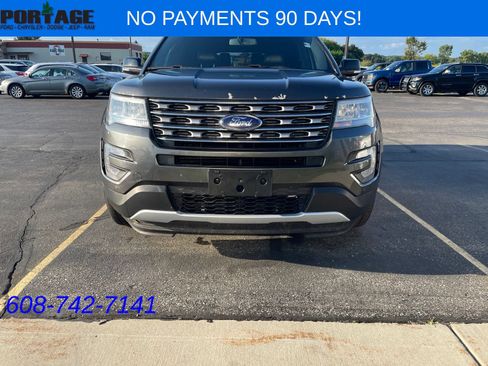 Used 2017 Ford Explorer XLT w/ Equipment Group 202A AWD/4WD image 2