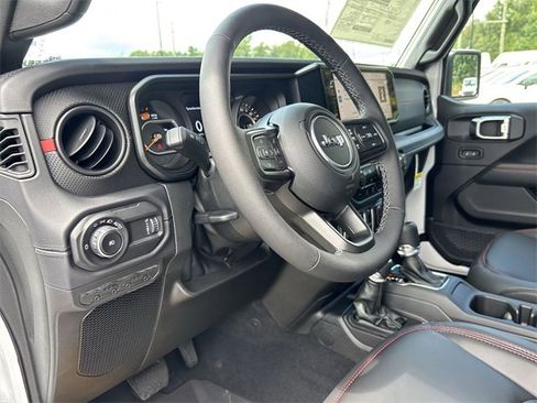 New 2025 Jeep Wrangler Rubicon image 29