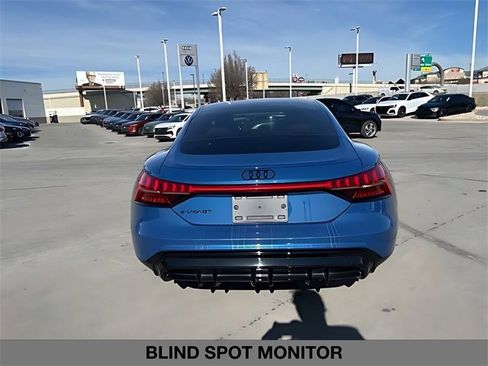 Used 2022 Audi e-tron GT Prestige image 4