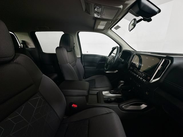 Certified 2025 Nissan Frontier SV RWD image 27