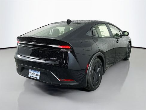 New 2026 Toyota Prius Plug-In Hybrid image 7