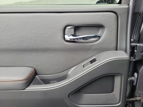 Certified 2023 Nissan Frontier PRO-4X w/ Pro-4X Premium Package image 12