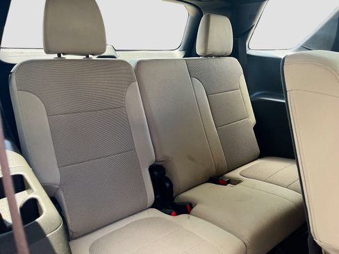 Used 2023 Chevrolet Traverse LS w/ Safety Package FWD image 25
