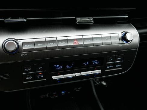 Certified 2026 Hyundai Kona SEL Sport AWD/4WD image 19