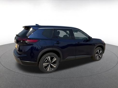 Used 2026 Nissan Rogue SL FWD image 12