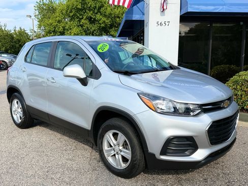 Used 2018 Chevrolet Trax LS AWD/4WD image 10