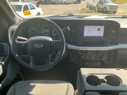 Used 2024 Ford F250 XL w/ STX Appearance Package AWD/4WD image 20