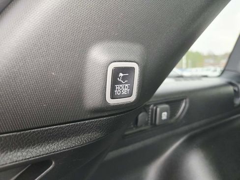 Used 2023 Jeep Grand Cherokee Altitude image 15