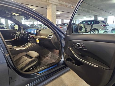 Used 2025 BMW 330i xDrive Sedan w/ Convenience Package image 42