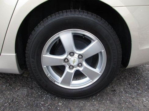 Used 2011 Chevrolet Cruze LT w/ RS Package FWD image 16