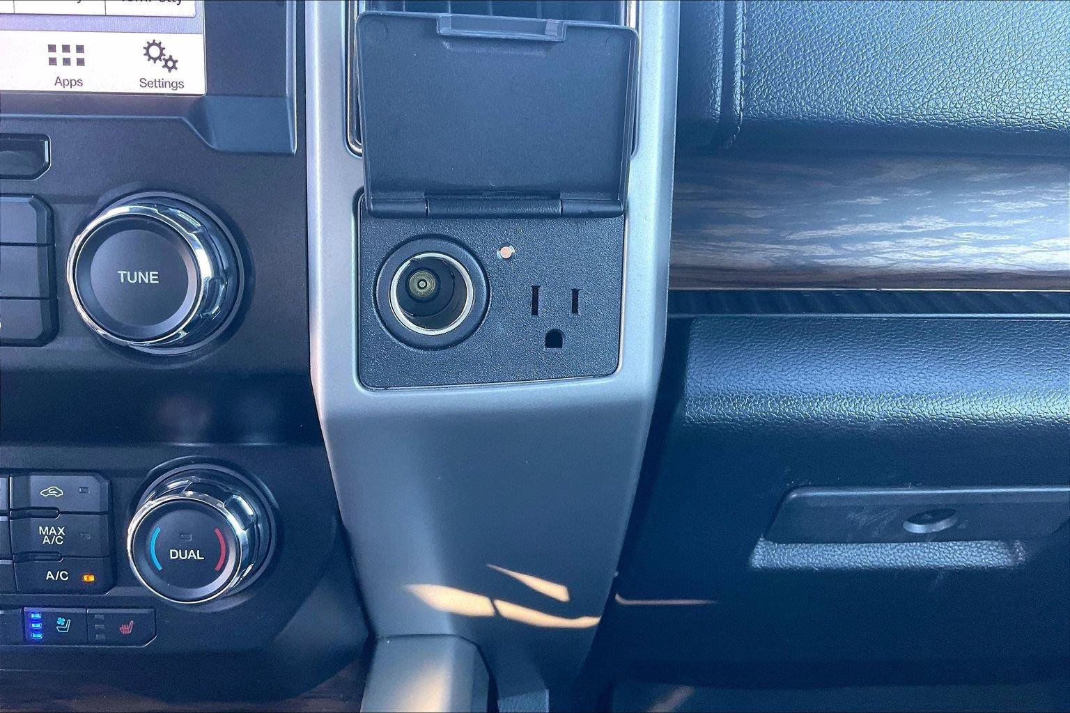 Used 2019 Ford F150 Lariat w/ Max Trailer Tow Package AWD/4WD image 32