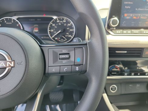 Certified 2023 Nissan Rogue SV AWD/4WD image 23
