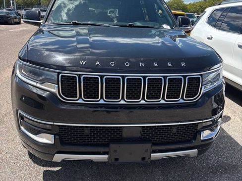 Used 2024 Jeep Wagoneer L Series II w/ Flexible Seating Group RWD image 13