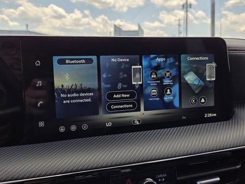 New 2026 Nissan Kicks SR FWD image 12