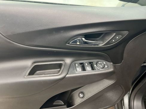 Used 2019 Chevrolet Equinox LT FWD image 20