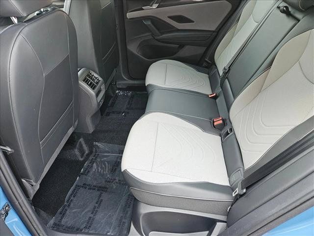 Used 2026 Volkswagen Tiguan SE R-Line FWD image 24