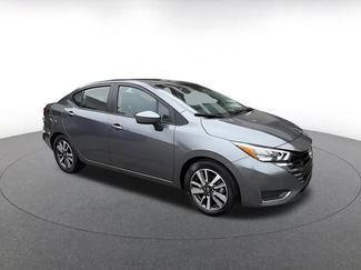 Used 2025 Nissan Versa SV FWD video 2