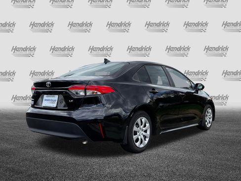 Used 2025 Toyota Corolla LE image 10