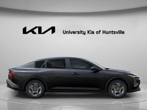 New 2026 Kia K4 FWD image 8