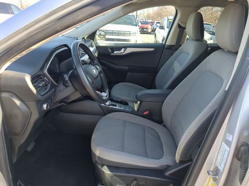 Used 2020 Ford Escape SE Sport image 26