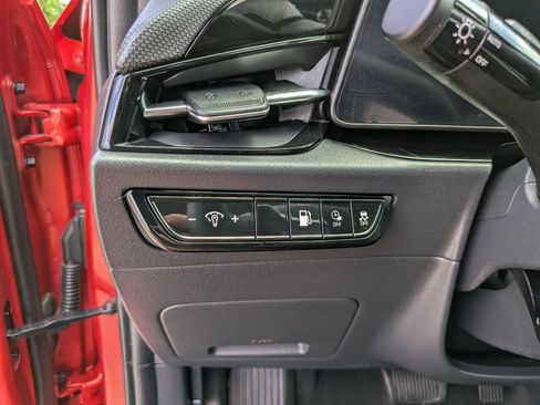 Certified 2023 Kia Niro EX FWD image 28