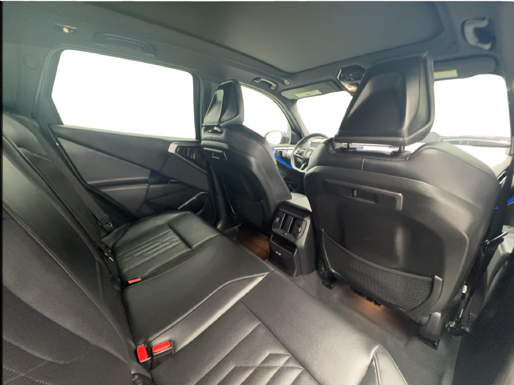 Used 2025 BMW X3 xDrive30i AWD/4WD image 28