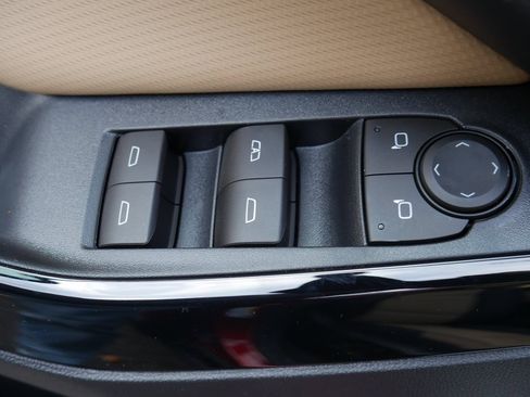 New 2026 Chevrolet Equinox ACTIV w/ Convenience Package III image 32