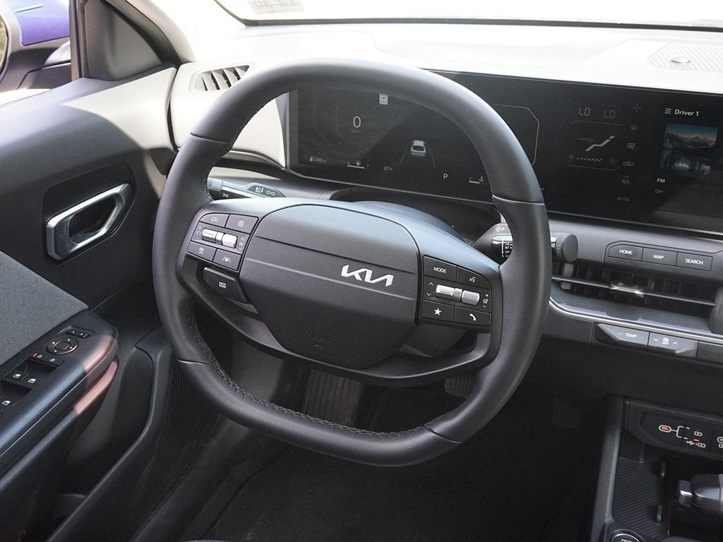 Certified 2025 Kia K4 EX FWD image 22