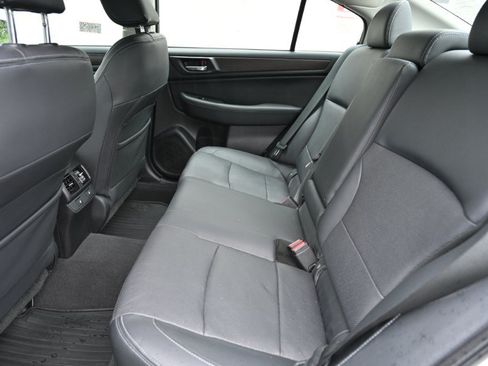 Used 2016 Subaru Legacy 2.5i Limited AWD/4WD image 17