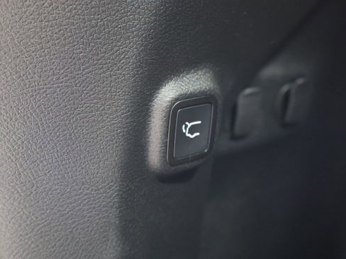 Certified 2021 Jeep Cherokee Latitude Lux w/ Comfort/Convenience Group image 22