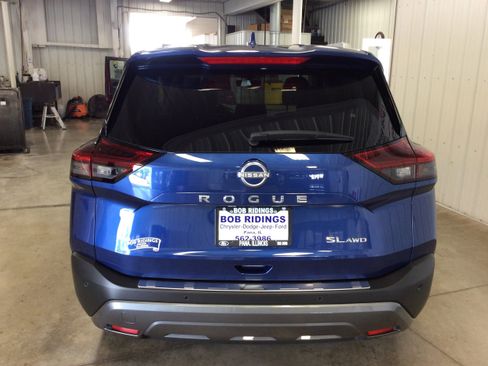 Used 2023 Nissan Rogue SL w/ SL Premium Package image 5