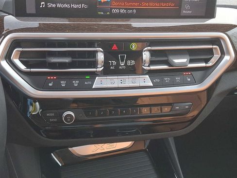 Certified 2023 BMW X3 xDrive30i w/ Premium Package image 17