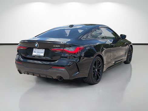 Used 2024 BMW 430i Coupe w/ M Sport Package RWD image 3