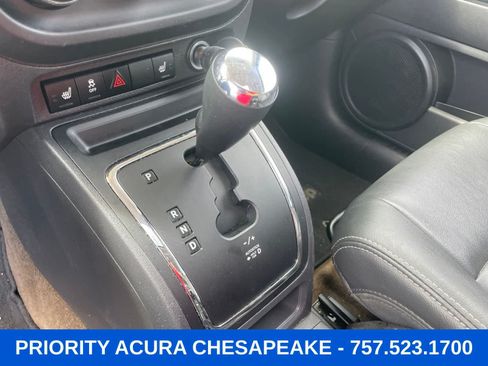 Used 2017 Jeep Patriot High Altitude FWD image 17