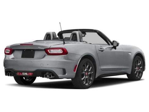 Used 2018 FIAT 124 Spider Abarth RWD image 5