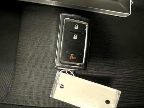 Used 2023 Jeep Grand Cherokee L Laredo image 45