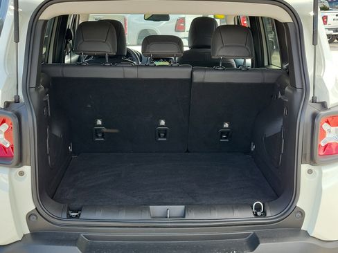 Used 2023 Jeep Renegade Limited AWD/4WD image 12