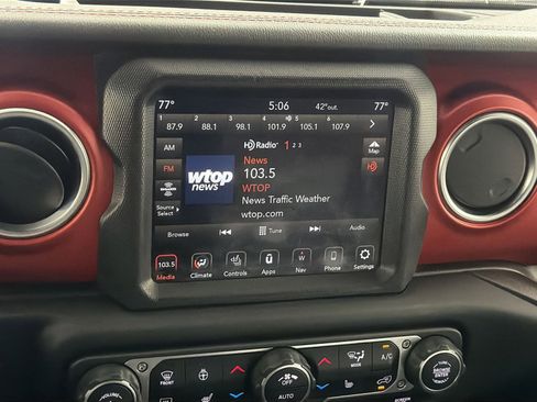 Used 2020 Jeep Wrangler Unlimited Rubicon w/ Dual Top Group image 18