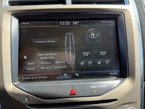 Used 2014 Lincoln MKX FWD image 18