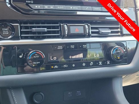 Certified 2025 Nissan Pathfinder SV FWD image 13