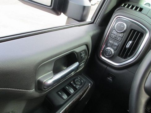 Certified 2023 GMC Sierra 2500 Denali image 27