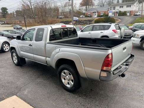 Used 2008 Toyota Tacoma PreRunner image 8